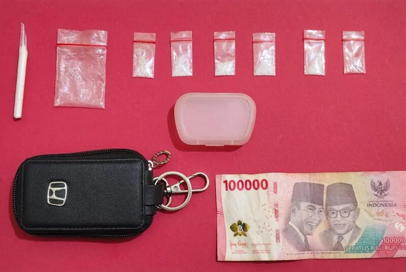 Berawal dari Laporan Warga, Polsek Bonai Darussalam Ringkus Pemilik 6 Paket Sabu