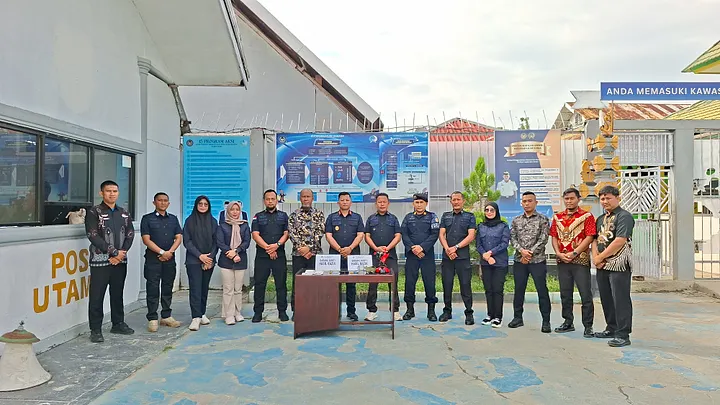Pimpin Langsung Razia Blok Garuda, Karutan Unaaha Pastikan Rutan Tetap Aman dan Kondusif